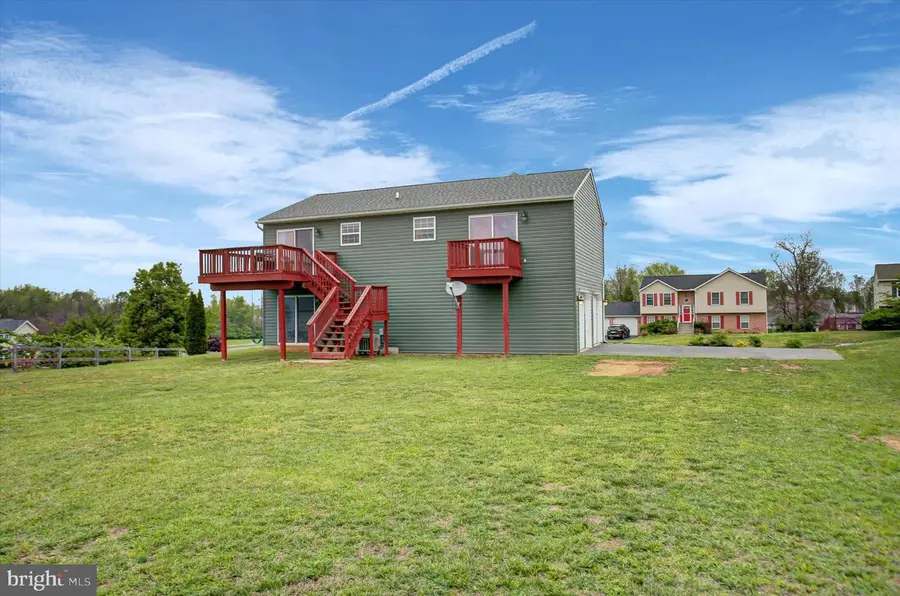 828 Essex Cir, Greencastle, PA 17225 - #2