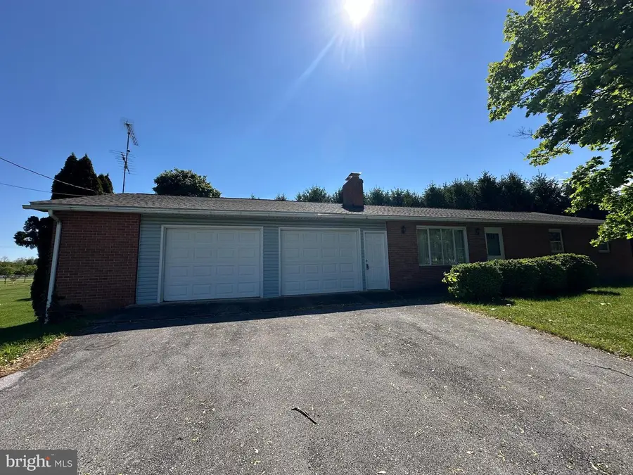 3814 Sycamore Grove Road, Chambersburg, PA 17202 - #2