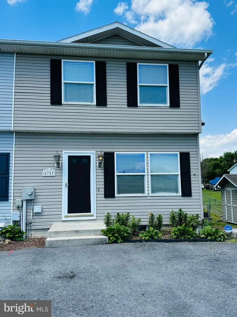 8757 Kings Rd, Waynesboro, PA 17268 - #1