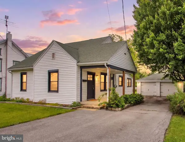 255 W Main Street, FAYETTEVILLE, PA 17222