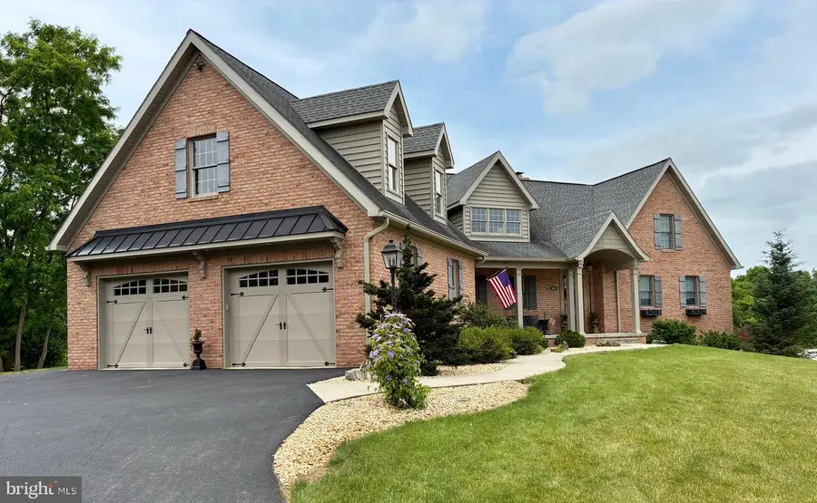 500 Brookview Drive, Greencastle, PA 17225 - #2