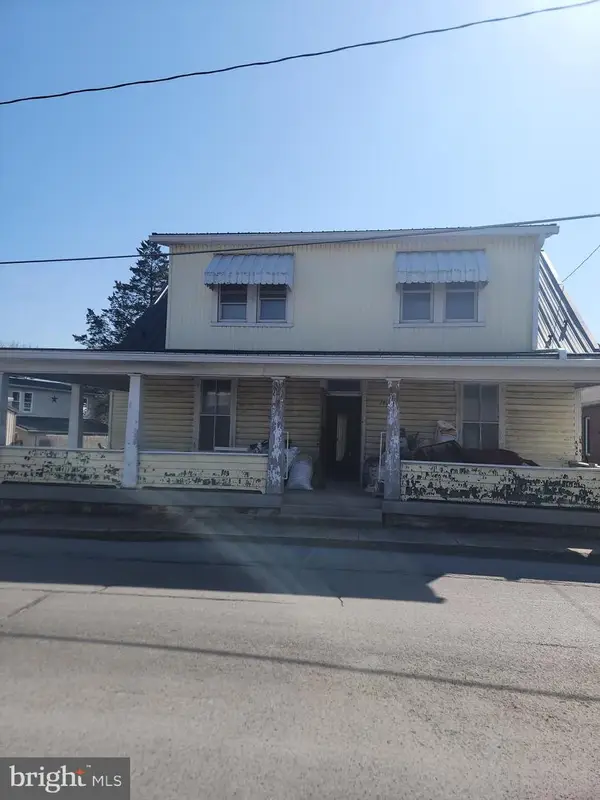 18786 Main St, DRY RUN, PA 17220