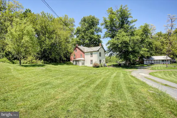 10935 Hades Church Road Rd S, GREENCASTLE, PA 17225