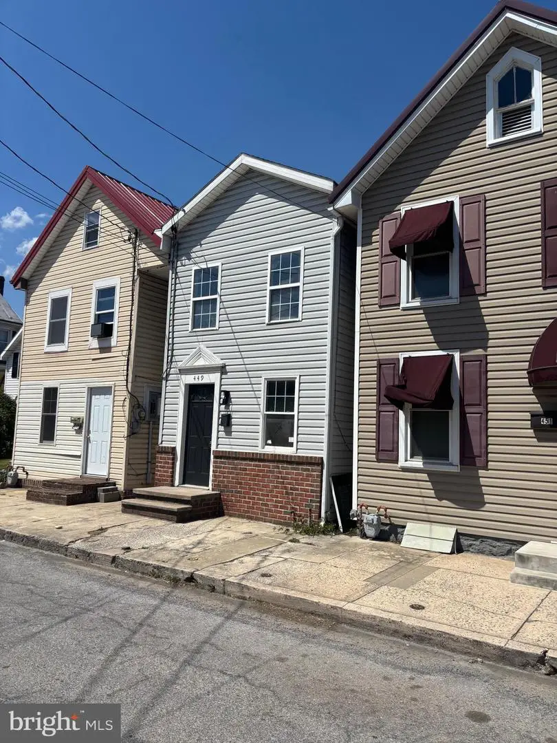 449 E Washington St, Chambersburg, PA 17201 - #2