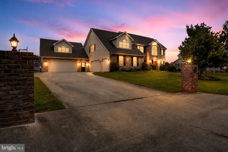 4171 Fletcher Dr, Greencastle, PA 17225 - #3