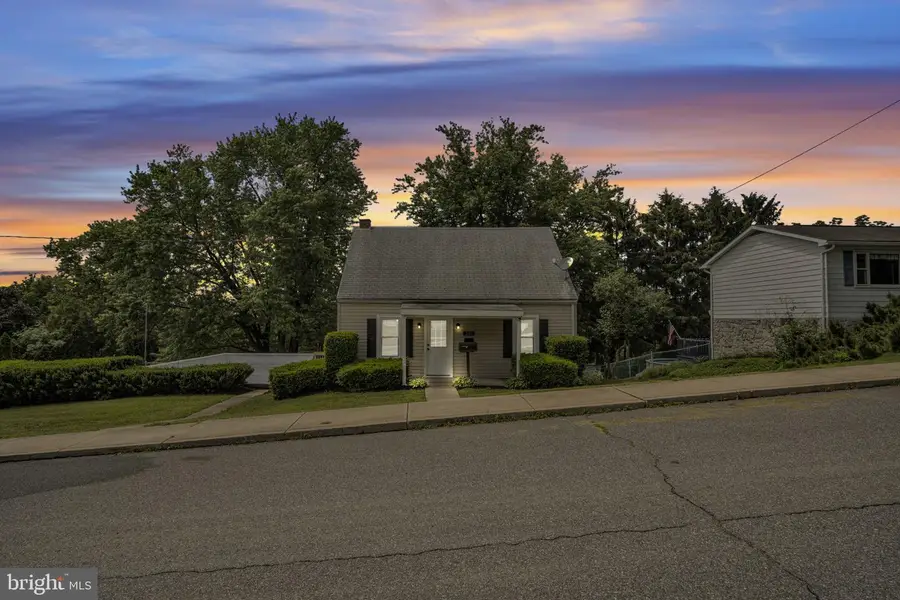 317 Northfield Avenue, Waynesboro, PA 17268 - #2