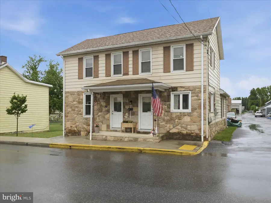 128 E Madison Street, Greencastle, PA 17225 - #3