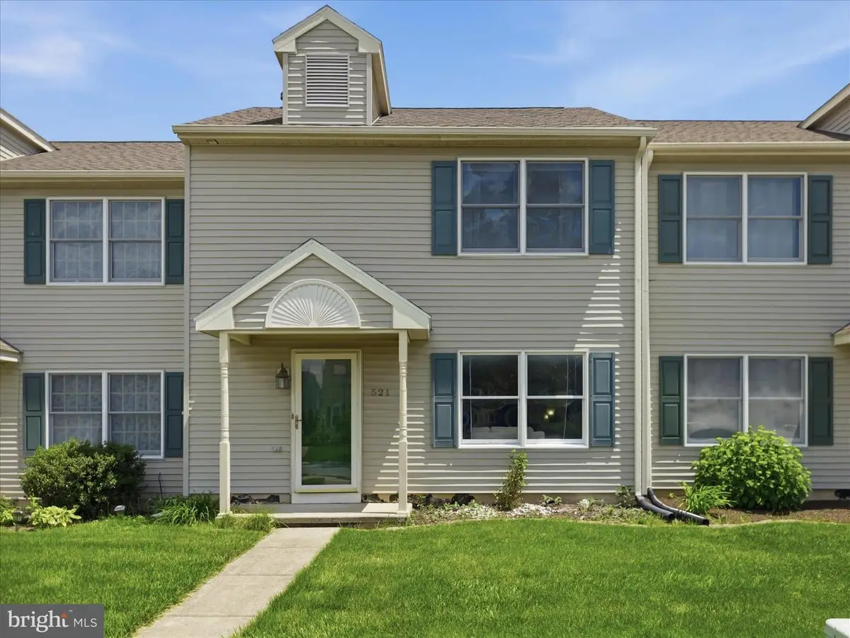 521 Bracken Dr, Chambersburg, PA 17201 - #1