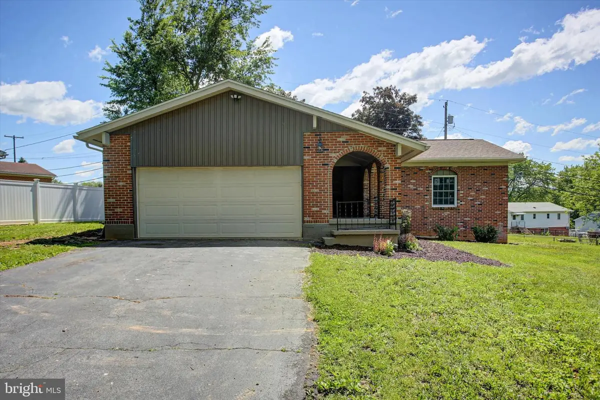868 Fox Meadow Road, Chambersburg, PA 17202 - #1