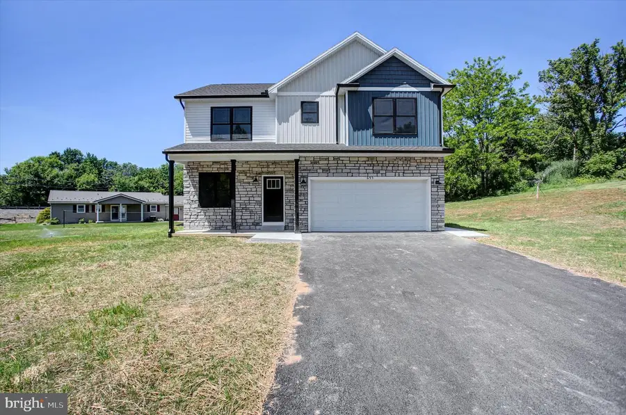 695 Karvois Court, Chambersburg, PA 17202 - #2