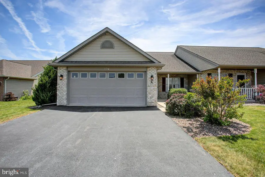 176 Lantern Ln, Chambersburg, PA 17201 - #2