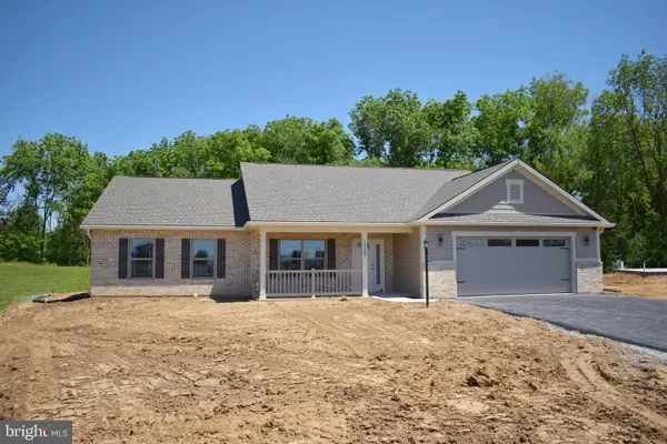 1509 Treeline Dr, CHAMBERSBURG, PA 17202