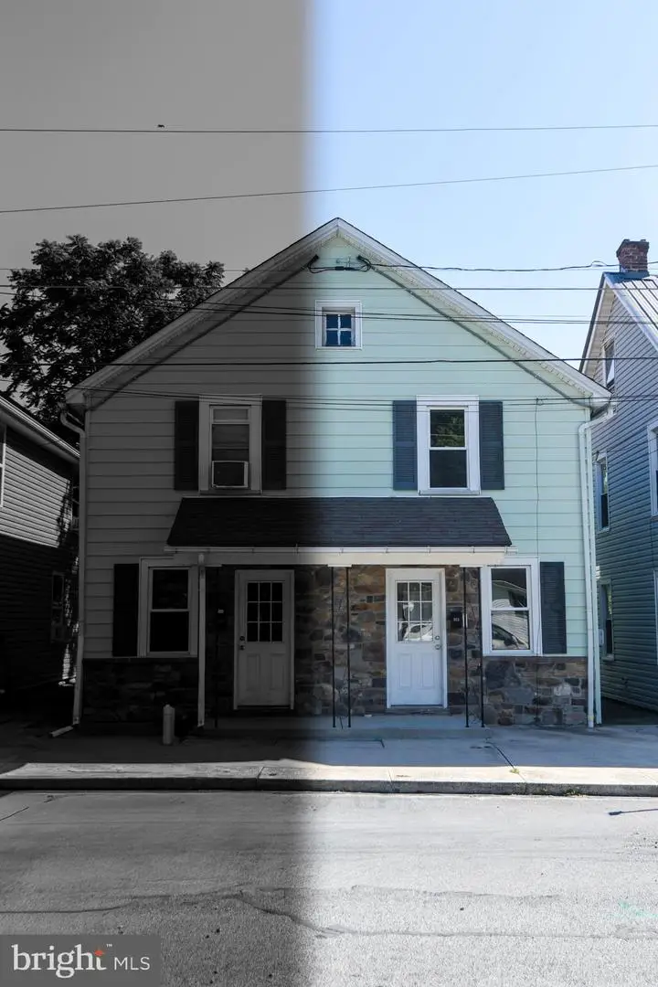325 Fourth St, Waynesboro, PA 17268 - #1