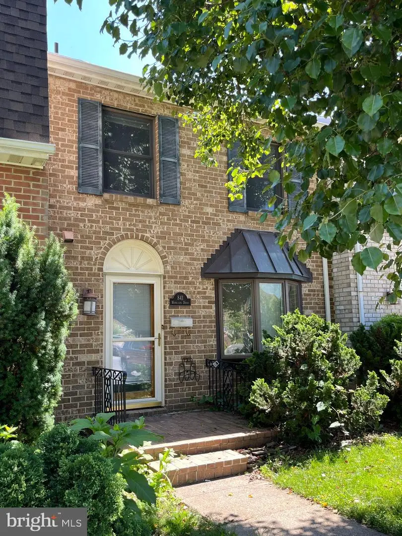 841 Woodlawn Dr, Chambersburg, PA 17201 - #1