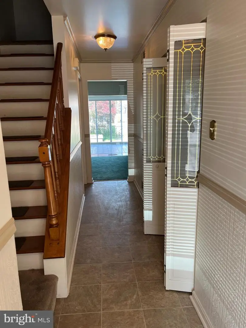 841 Woodlawn Dr, Chambersburg, PA 17201 - #2