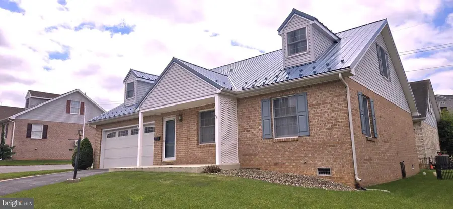 610 W Third St #63, Waynesboro, PA 17268 - #2