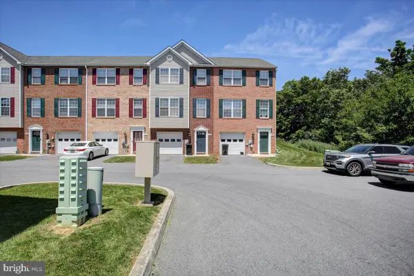 433 W Baltimore St #b, GREENCASTLE, PA 17225