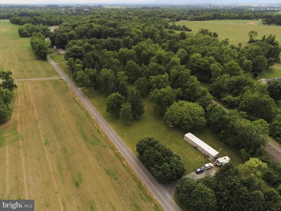4925 Railroad Rd, Chambersburg, PA 17202 - #2