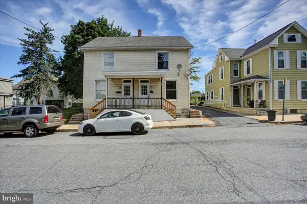 219-221 Garfield St, CHAMBERSBURG, PA 17201