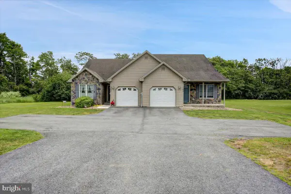 11494-11496 Williamsport Pike, GREENCASTLE, PA 17225