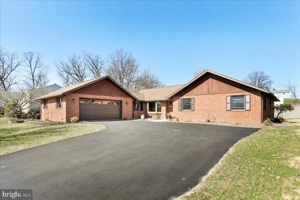 3671 Jenny Lane, CHAMBERSBURG, PA 17202