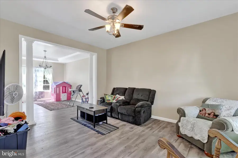 11381 Buhrman Dr E, Waynesboro, PA 17268 - #3