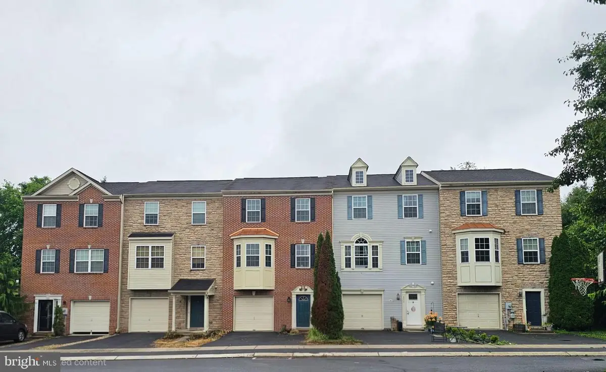 64 Milestone Ct, Chambersburg, PA 17201 - #1