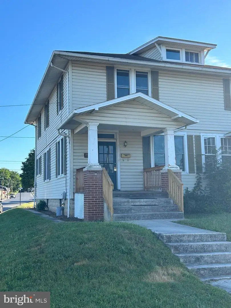 301 E Mckinley Street, Chambersburg, PA 17201 - #1