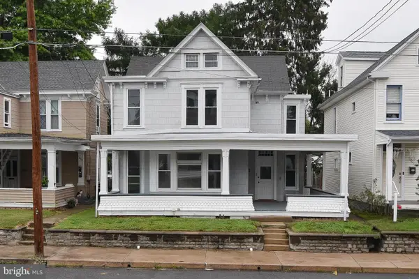 225 W 2nd St, WAYNESBORO, PA 17268