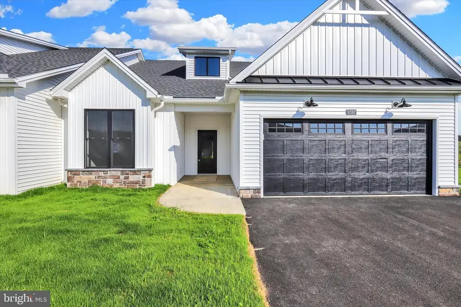 7680 Thrush Ln, Fayetteville, PA 17222 - #2