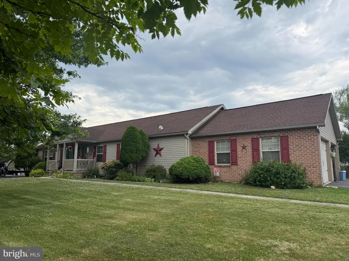 141 Hampton Drive, Chambersburg, PA 17202 - #1