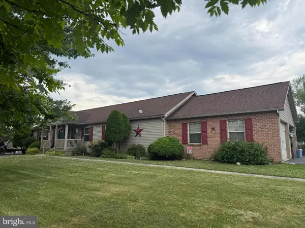 141 Hampton Drive, CHAMBERSBURG, PA 17202