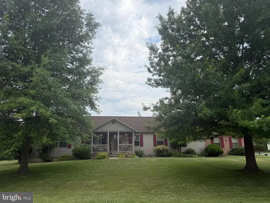 141 Hampton Drive, Chambersburg, PA 17202 - #2