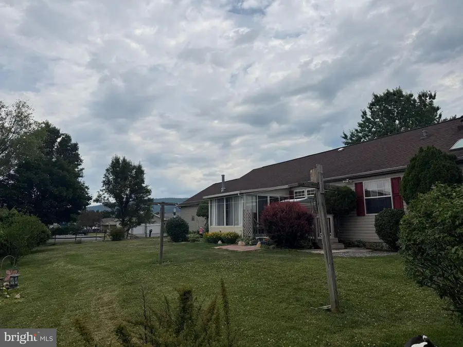 141 Hampton Drive, Chambersburg, PA 17202 - #3