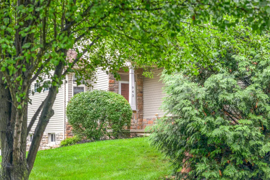 943 Quail Run Dr, Waynesboro, PA 17268 - #2