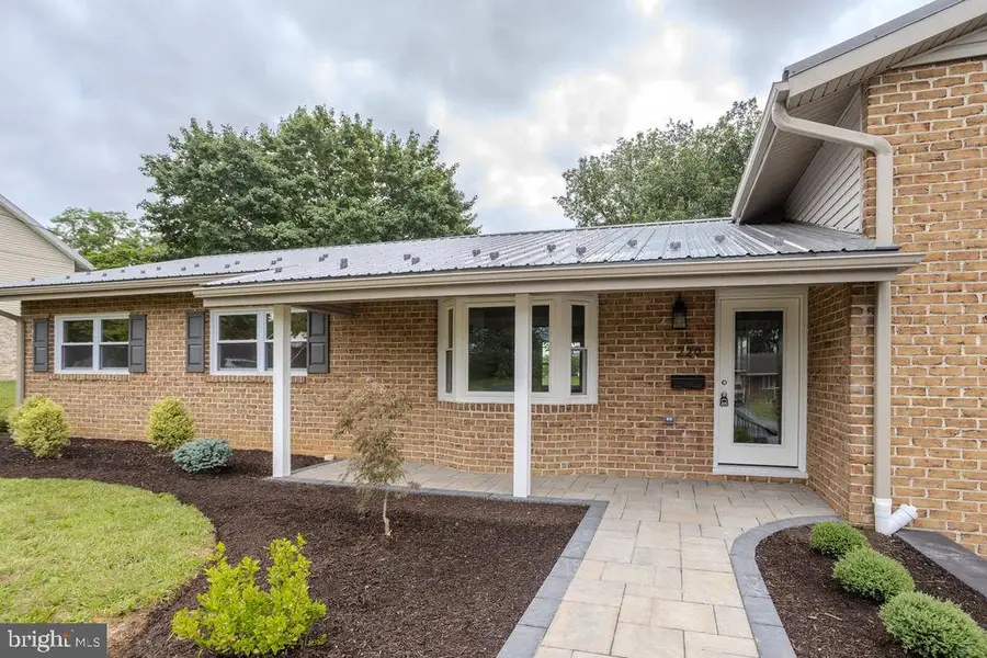 220 Hartzell Drive, Fayetteville, PA 17222 - #3