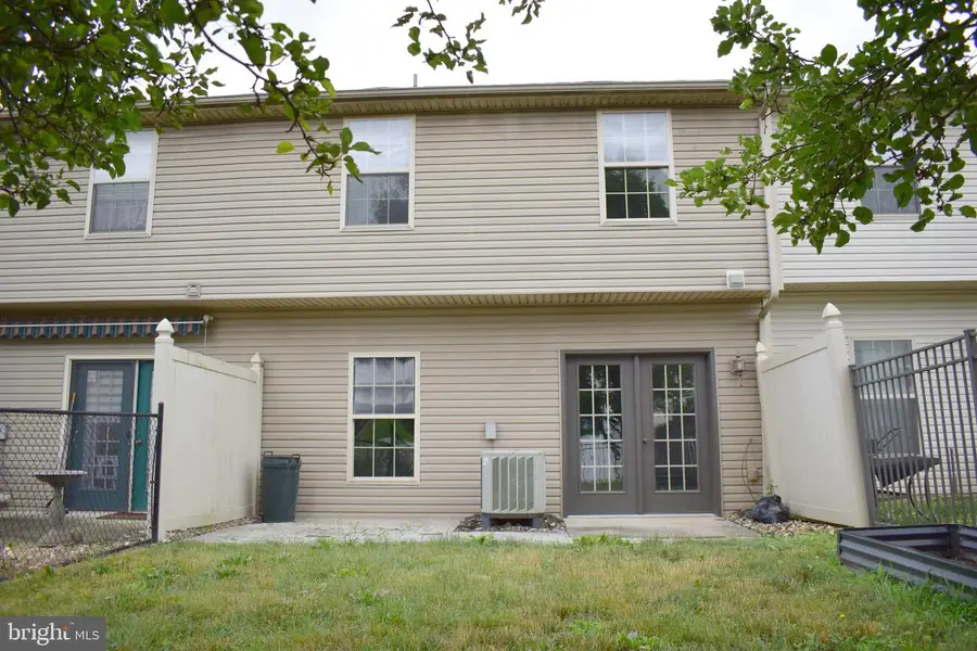 218 Meriweather Dr, Greencastle, PA 17225 - #2