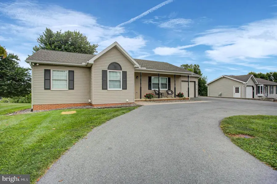 2597 White Church Rd, Chambersburg, PA 17202 - #2