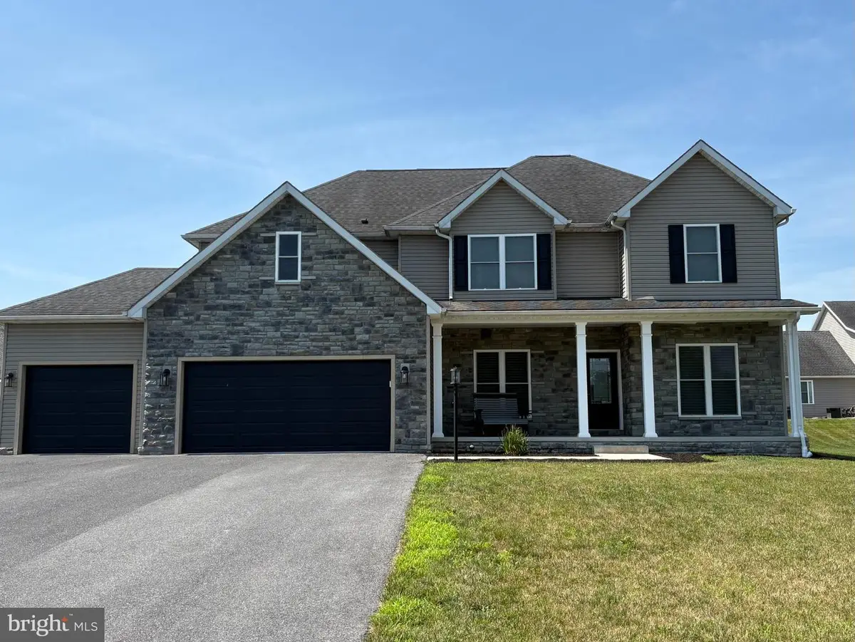 711 Starr Ave, Chambersburg, PA 17202 - #1