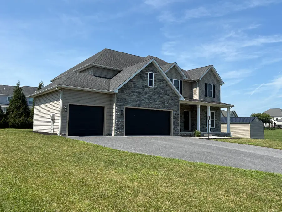 711 Starr Ave, Chambersburg, PA 17202 - #2