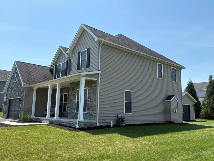 711 Starr Ave, Chambersburg, PA 17202 - #3