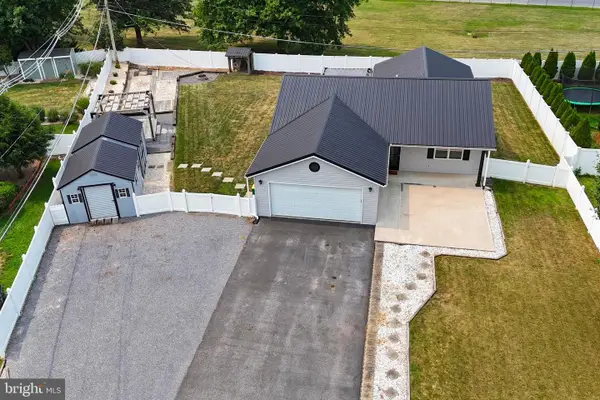 1020 Brandon Dr, CHAMBERSBURG, PA 17201