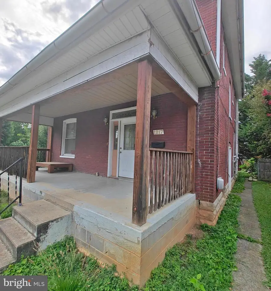 1217 Wilson Ave, Chambersburg, PA 17201 - #2
