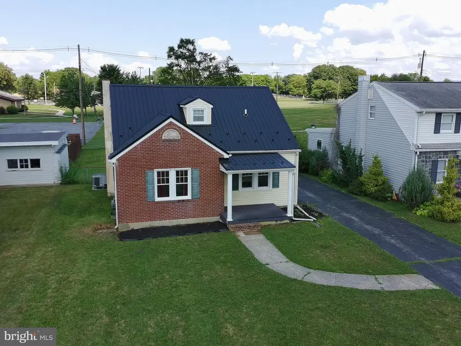 1137 Stanley Avenue, Chambersburg, PA 17201 - #2