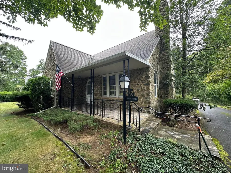 15359 Norwood Avenue, Blue Ridge Summit, PA 17214 - #3