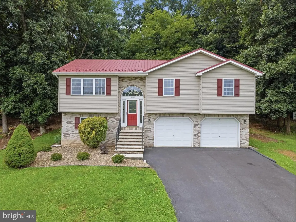 10113 Cardinal Dr, Orrstown, PA 17244 - #1