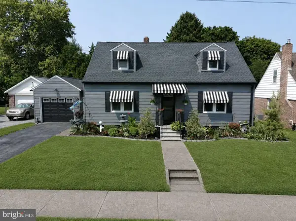 851 Middle St, CHAMBERSBURG, PA 17201