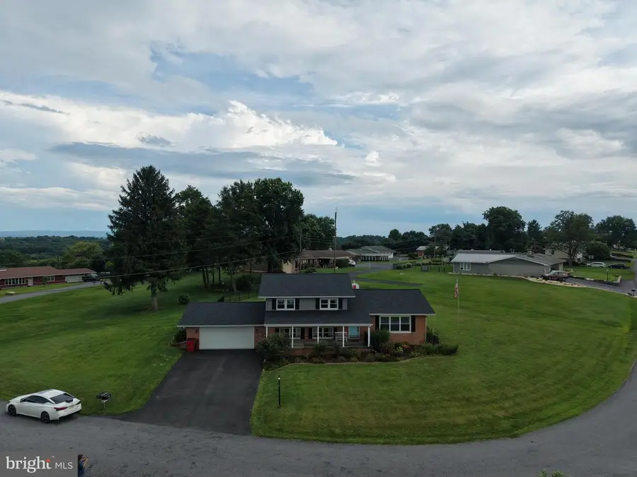 25 Kensington Drive, Chambersburg, PA 17201 - #2