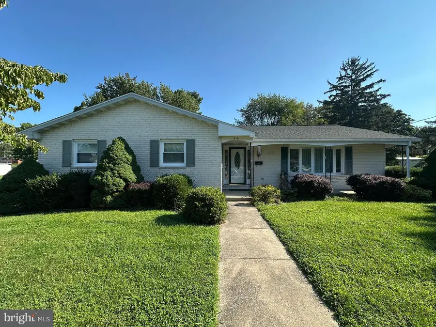 410 W Seventh Street, Waynesboro, PA 17268 - #2