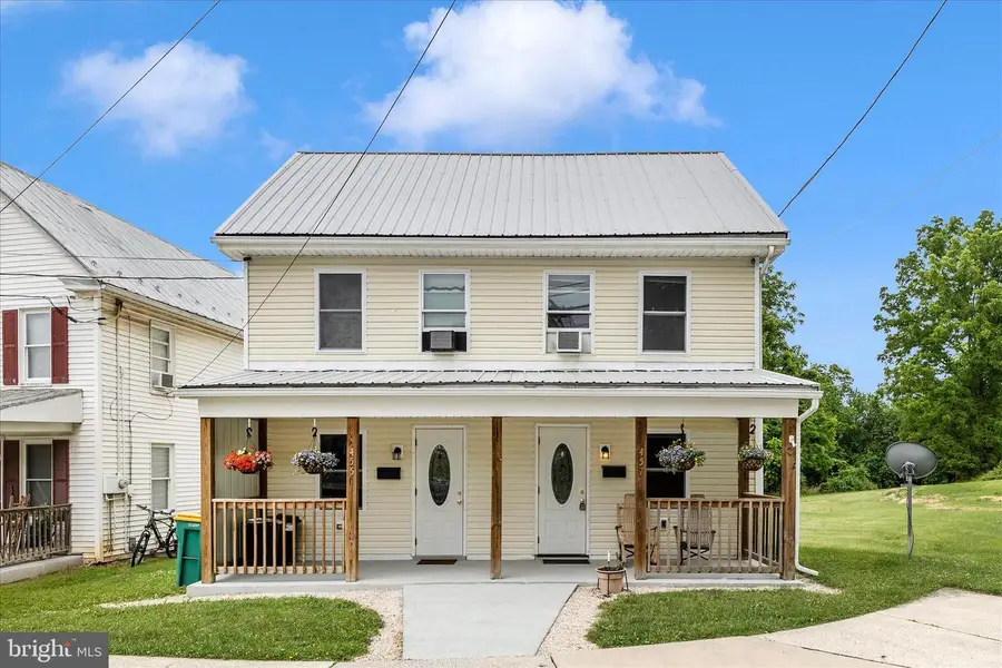 455-457 W 5th Street, Waynesboro, PA 17268 - #2